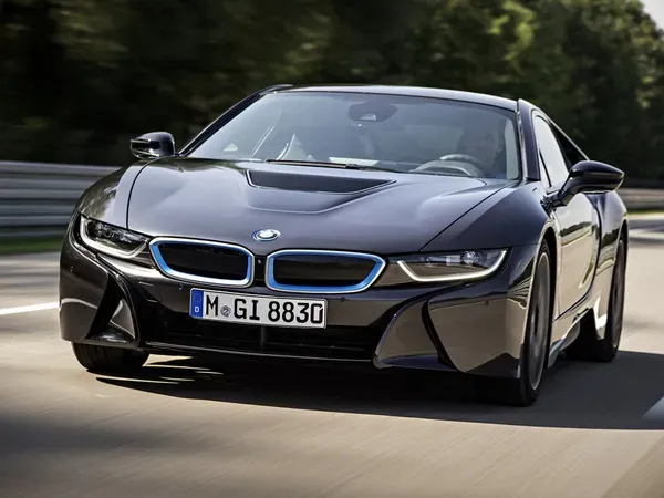 BMW I8